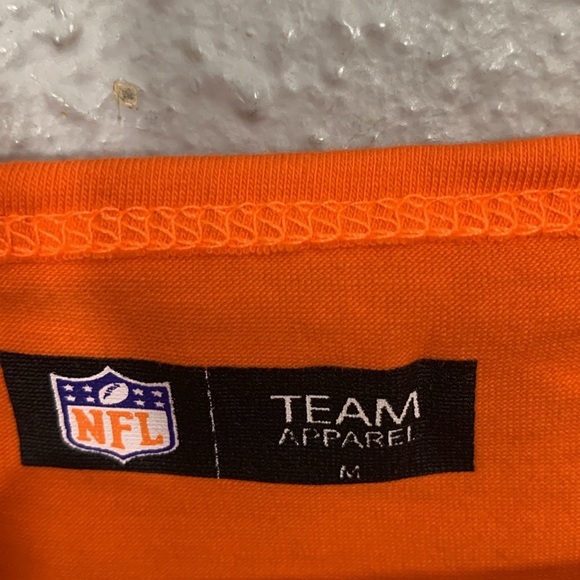 NFL Team Apparel Denver Broncos Sequin Long Sleeve Tee size M - Picture 3 of 9